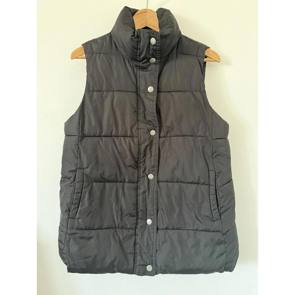 MATERNITY Black Fleece-lined Vest, Cozy Layering Piece